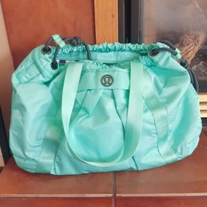 Lululemon yoga mat tote bag
